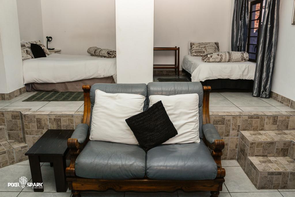 Tyday Accommodation Port Elizabeth Exterior foto